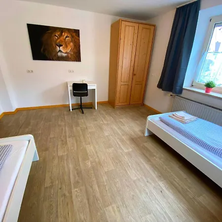 Ferienzimmer * Fischach