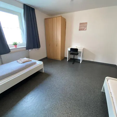 Ferienzimmer * Fischach